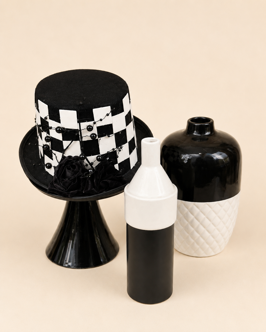 Black & White Halloween Décor Set