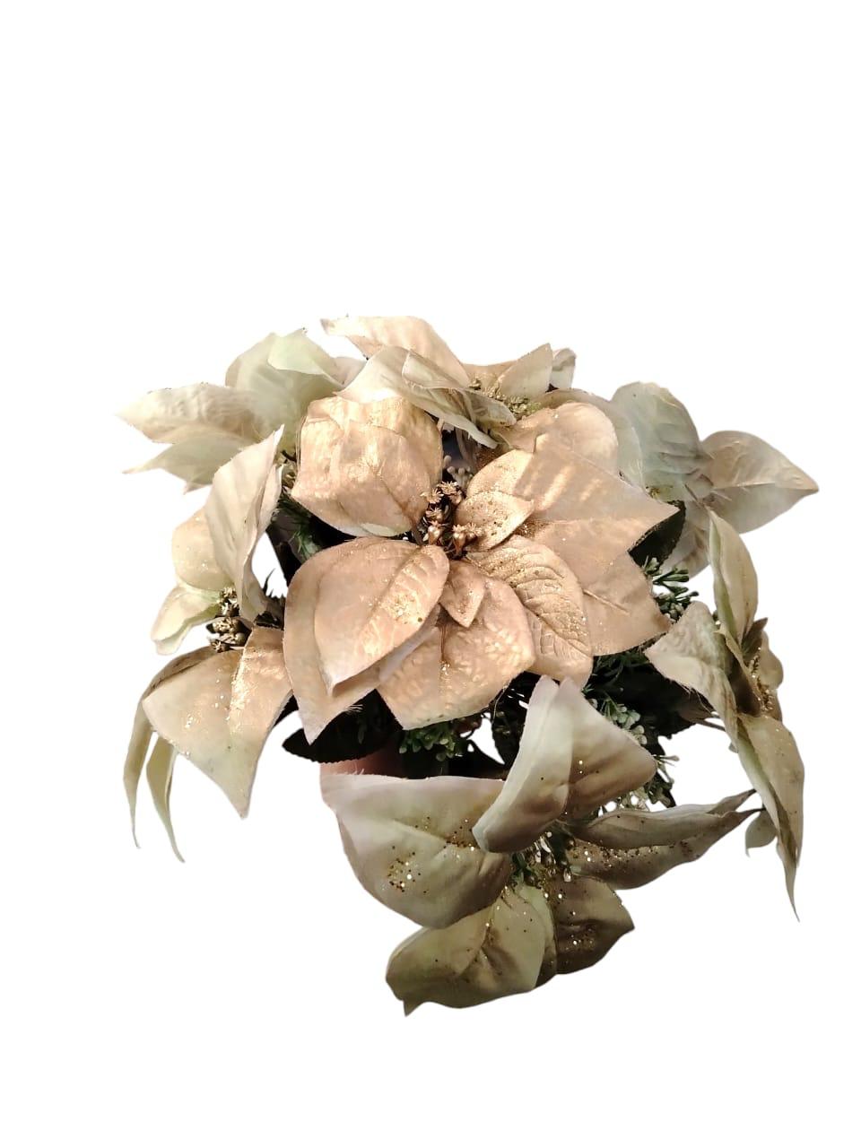 Christmas flower centrepiece