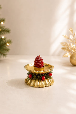 Festive Pinecone Glow