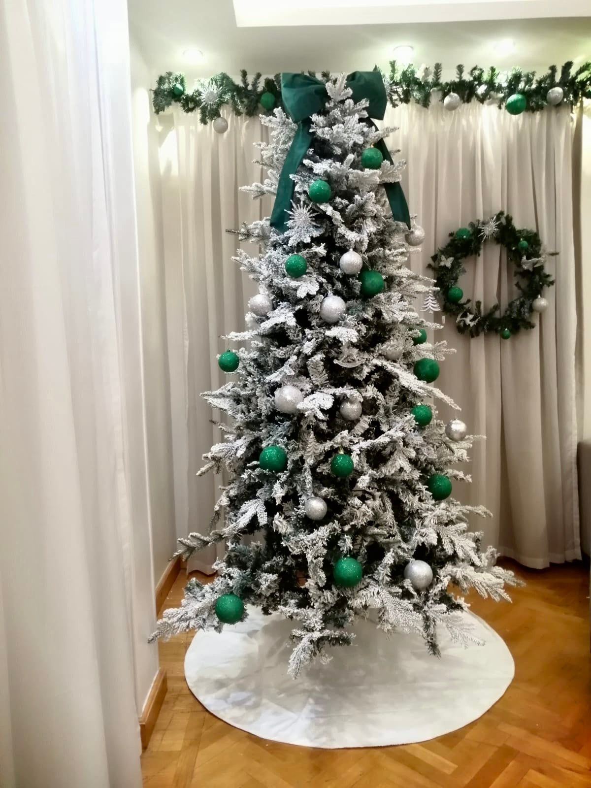 Moonlit Winter- 2.40 m Christmas bundle offer