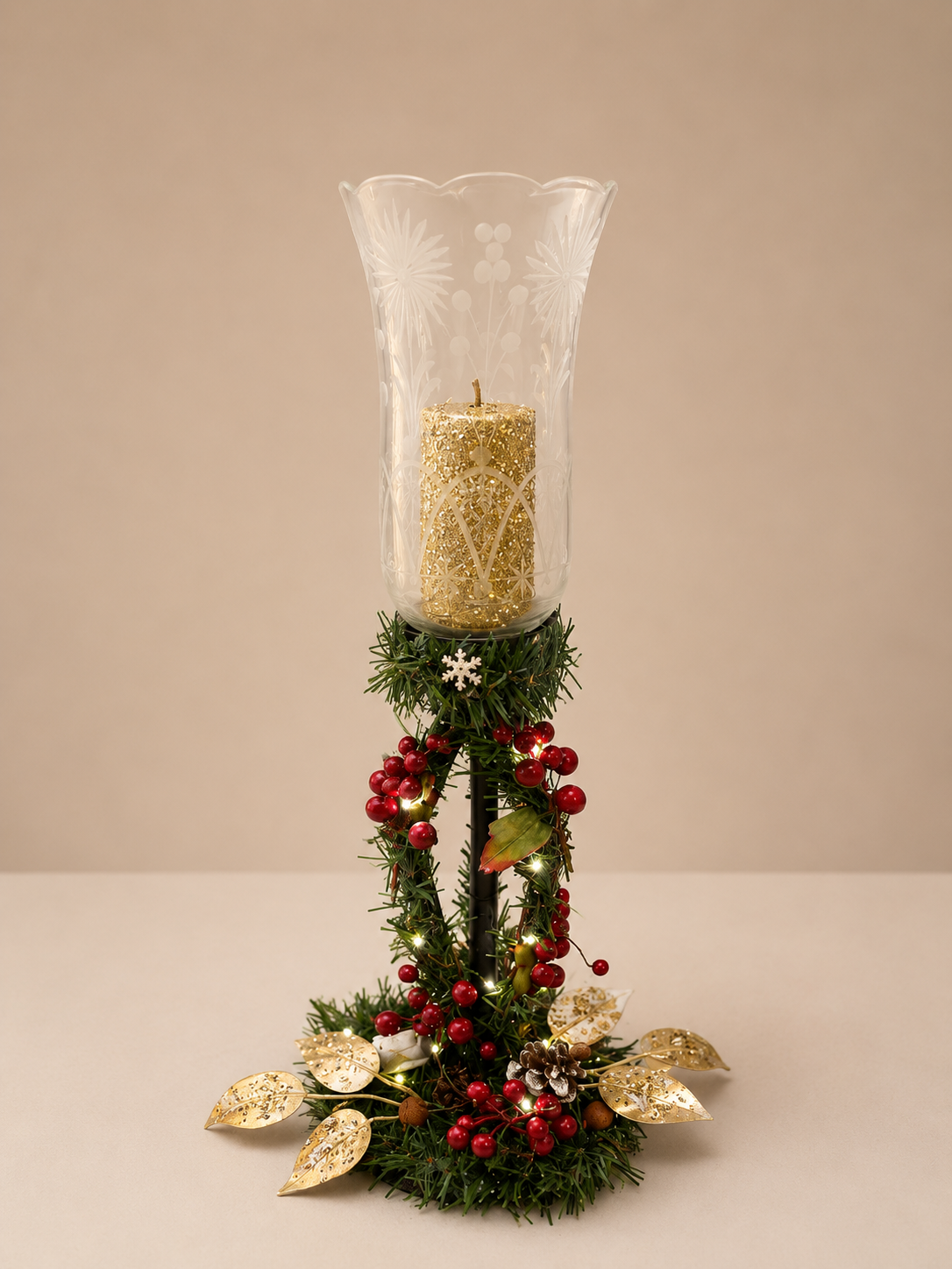 White & Gold Star Christmas Centerpiece