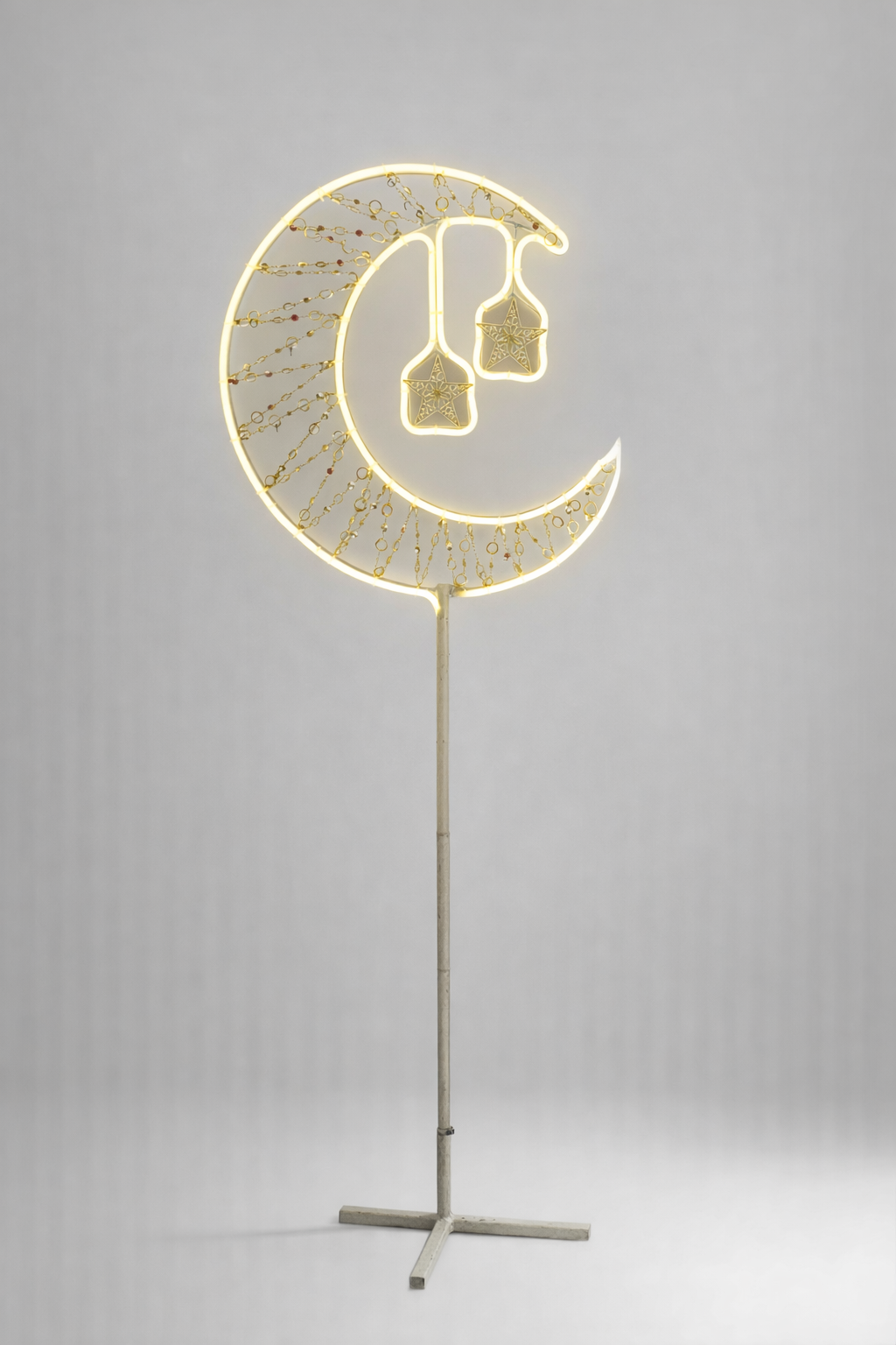 Standing Crescent Light with Hanging Stars