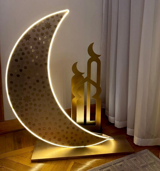 Illuminated Crescent Statement Décor