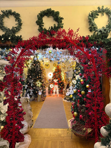 Red cherry Christmas arch