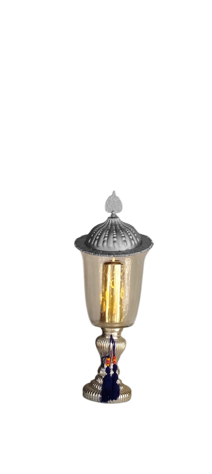 Vintage Lantern Décor