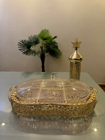 Gold star lantern with plexi gold tray