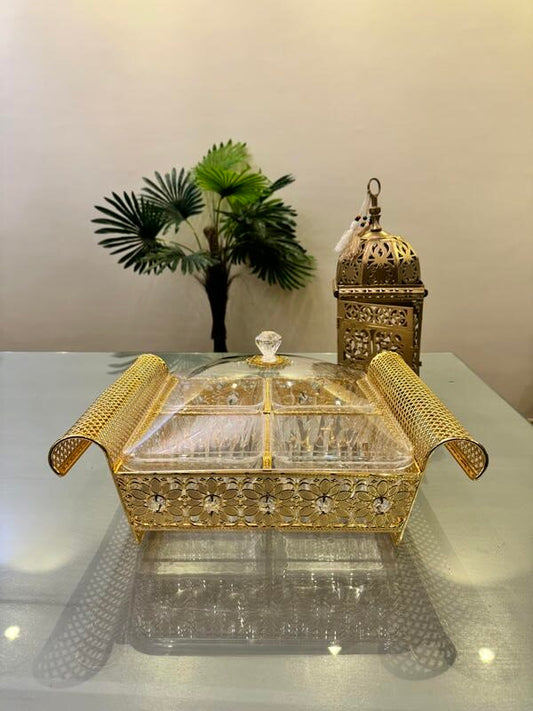 Gold lantern with plexi gold tray