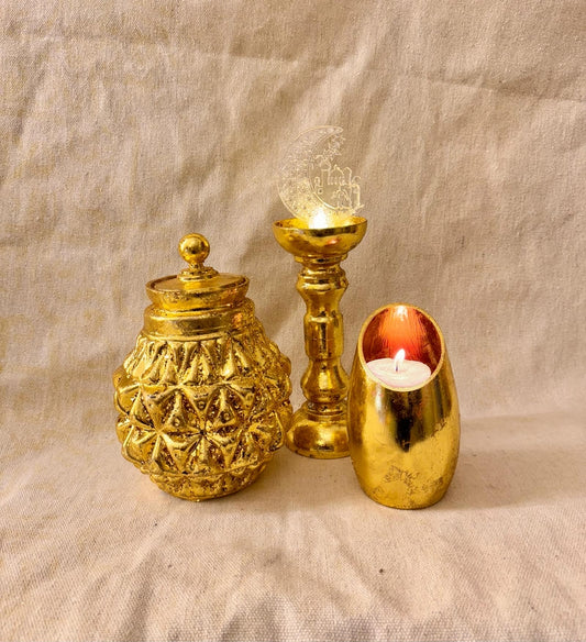Ramadan Two candle holders, with gold jar