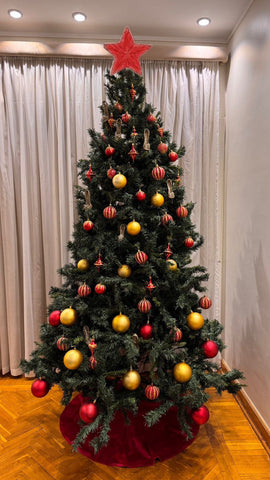Jingle Tree - 2.40 m tree + 50 ornaments