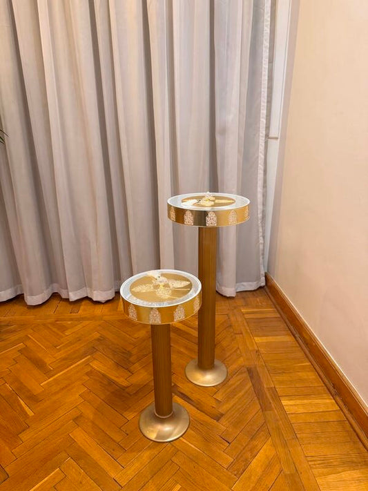 Plexi and glass stand