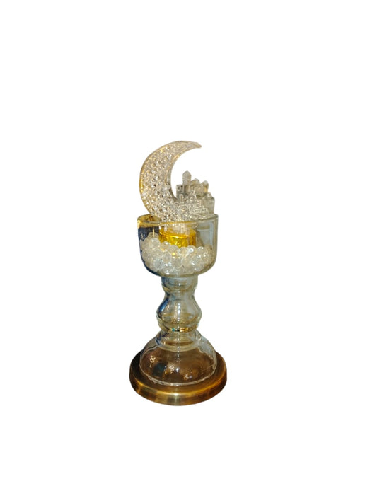 Cup with a lit mini crescent