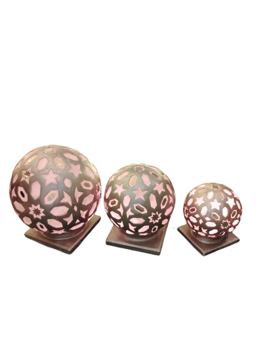 Spherical Ramadan lanterns