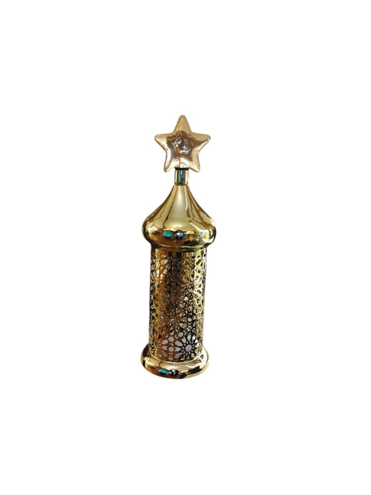 Golden lantern with a sleek star
